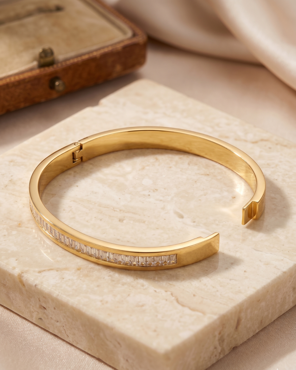 Radiance Inlay Bangle